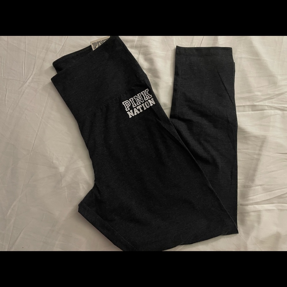 grey leggings